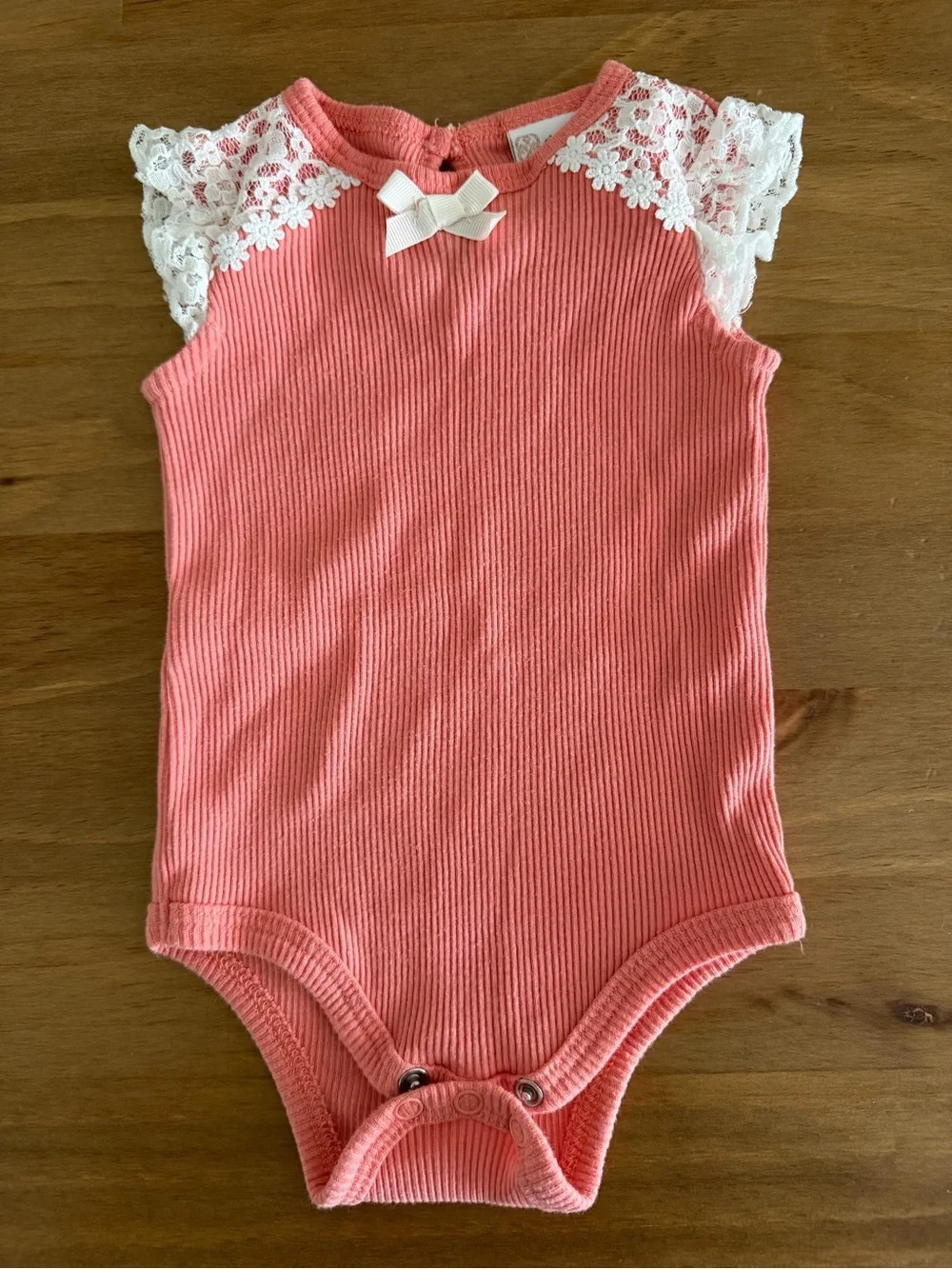 Daisy Fuentes Coral Top and Floral Footed Pants Set with Headband Size 6-9M